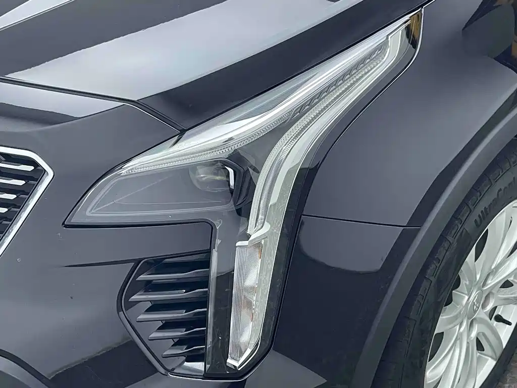 Cadillac XT4 2022 — фото 11
