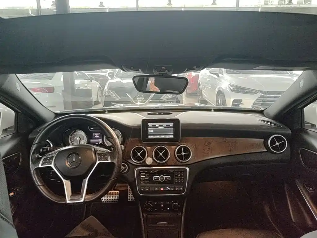 Mercedes-Benz GLA 2014 — фото 10