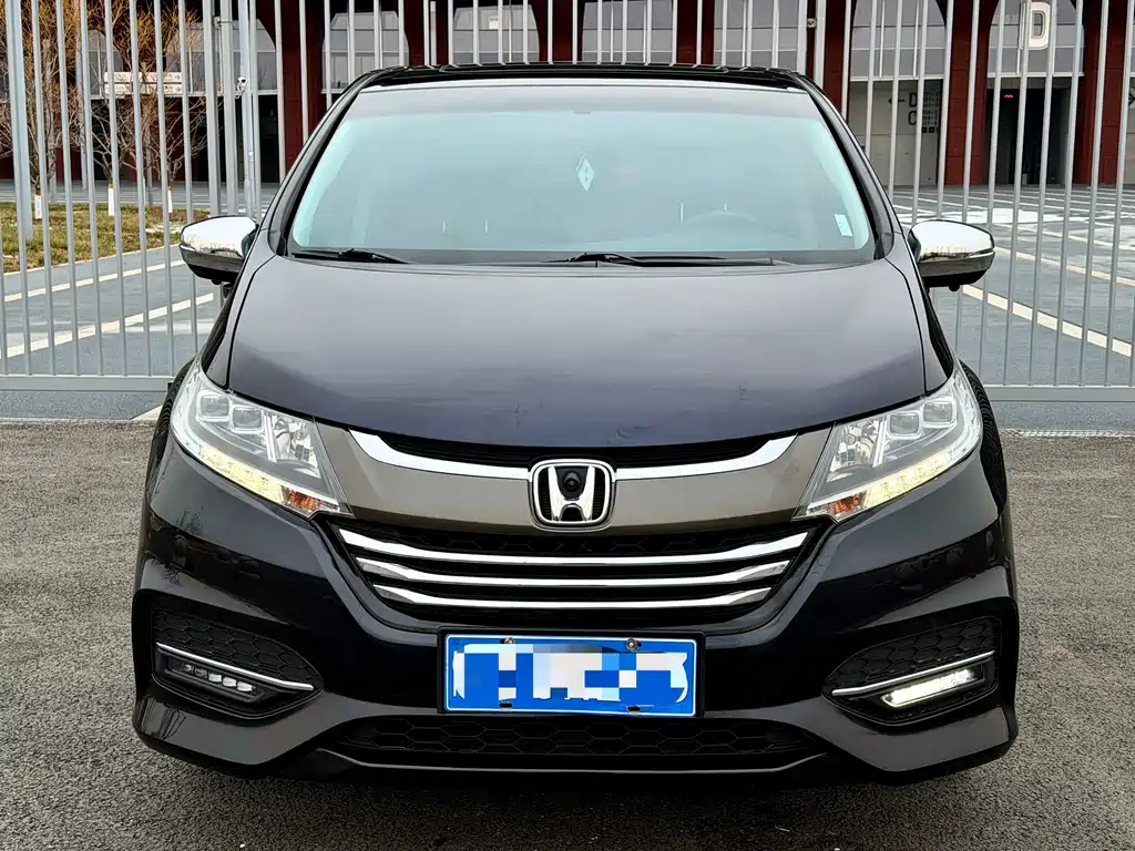 Honda Odyssey 2019 — фото 2