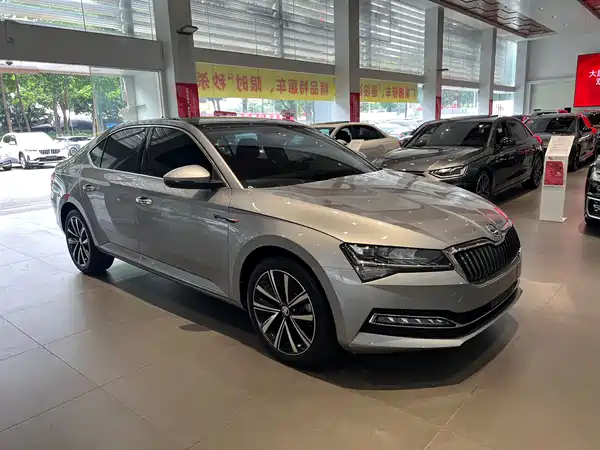 Skoda Superb 2023