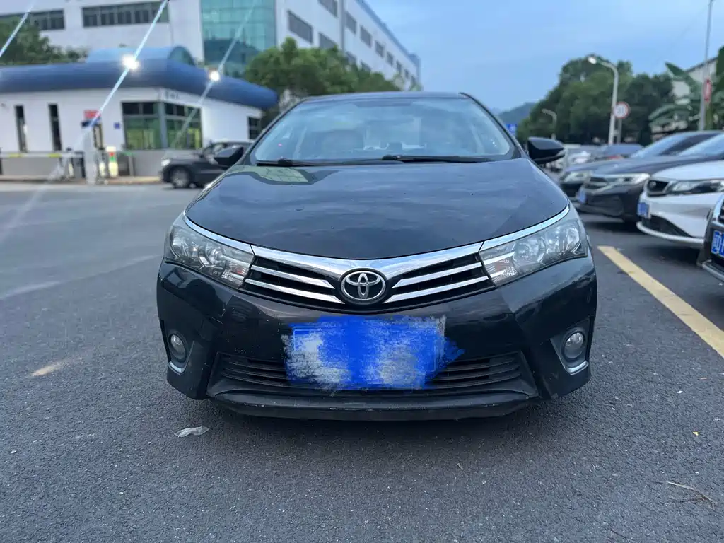Toyota Corolla 2015