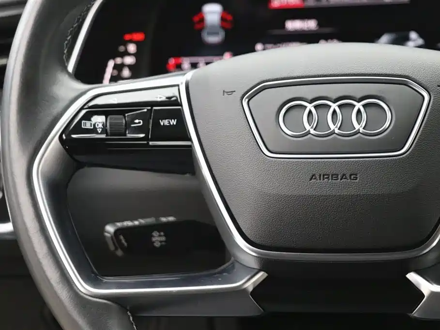 Audi A7L 2024 — фото 17