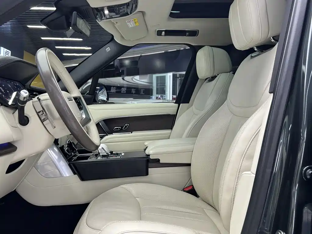 Land Rover Range Rover 2022 — фото 16