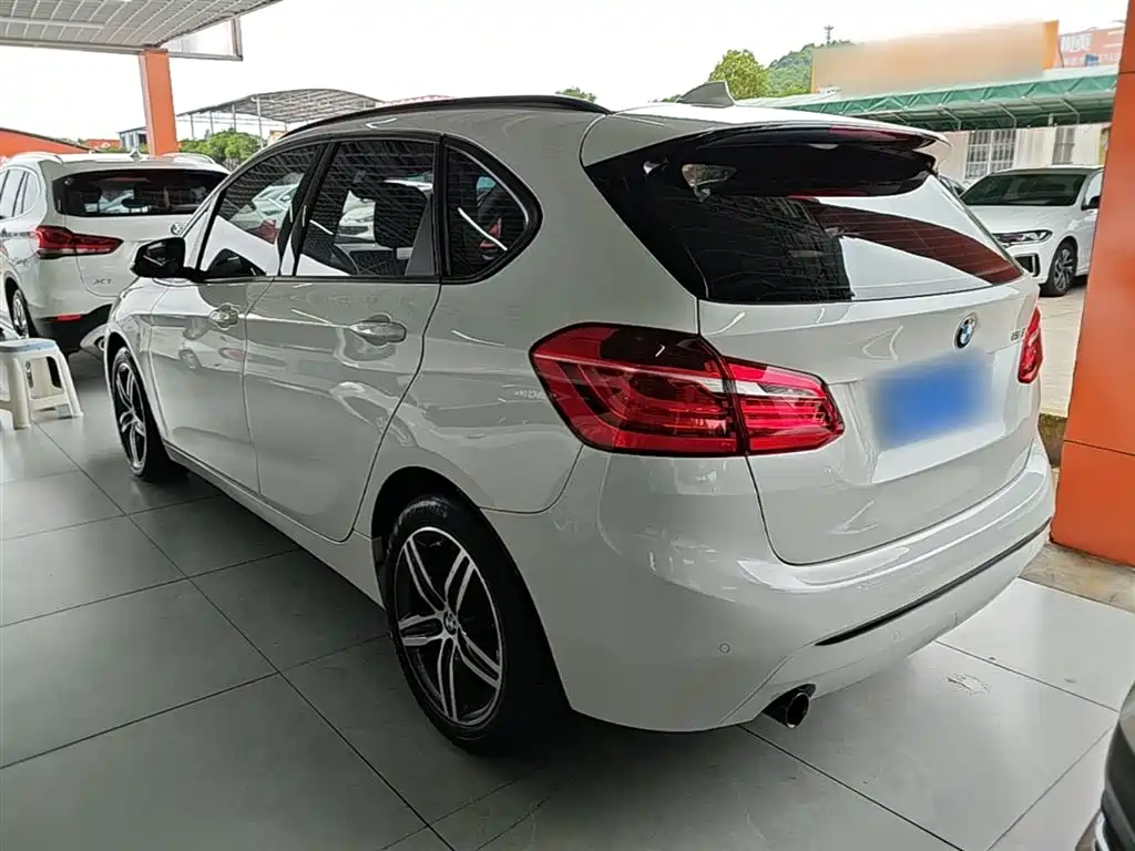 BMW 2 Series Active Tourer 2015 — фото 5