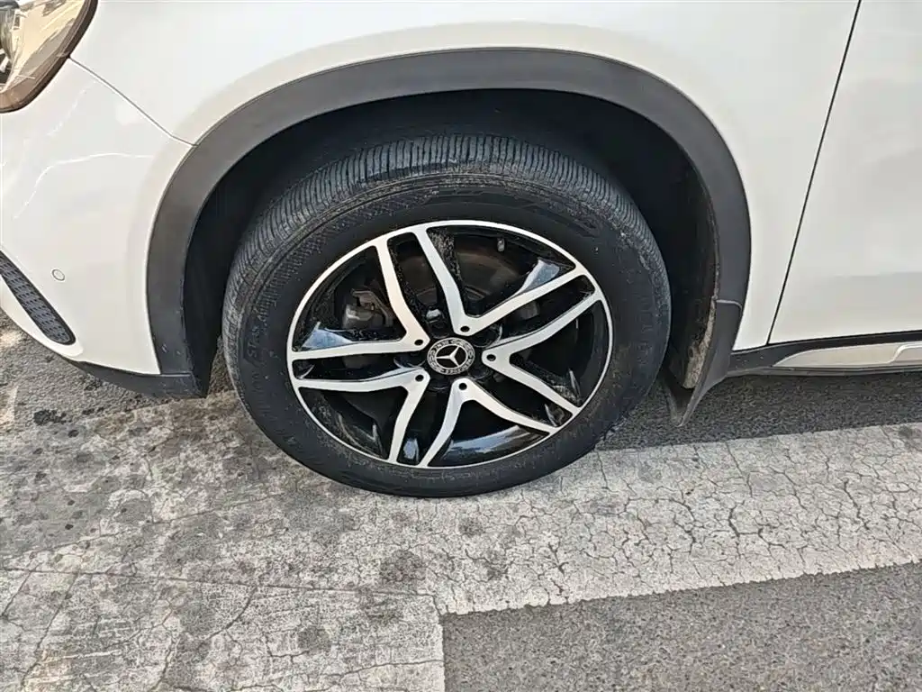 Mercedes-Benz GLA 2017 — фото 23