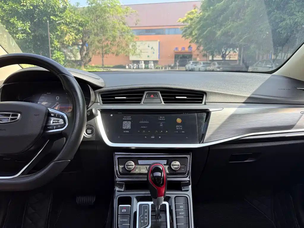 Geely Emgrand GS 2021 — фото 13