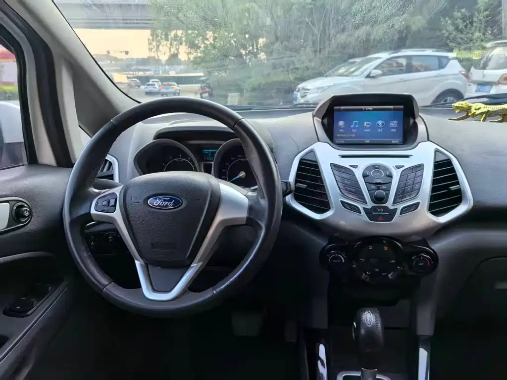 Ford Ecosport 2014 — фото 9