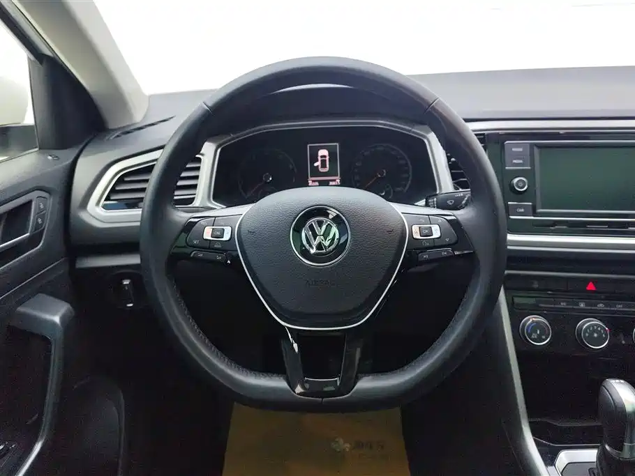 Volkswagen T-Roc 2020 — фото 15