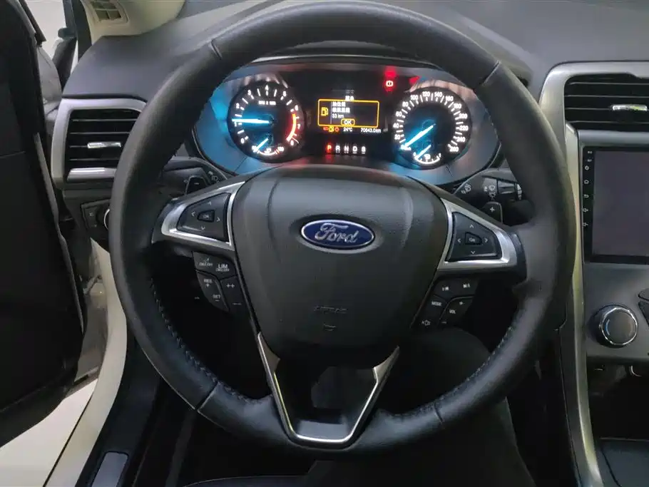 Ford Mondeo 2019 — фото 15
