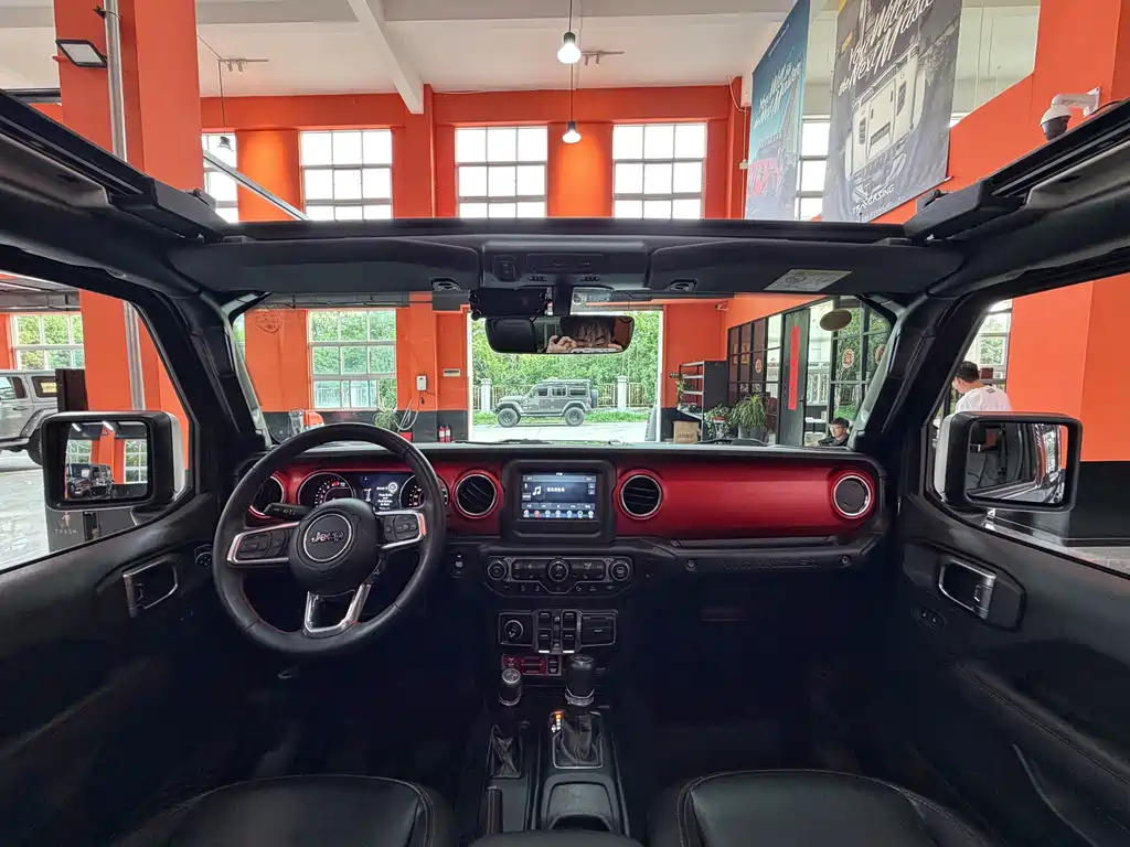 Jeep Wrangler 2022 — фото 10