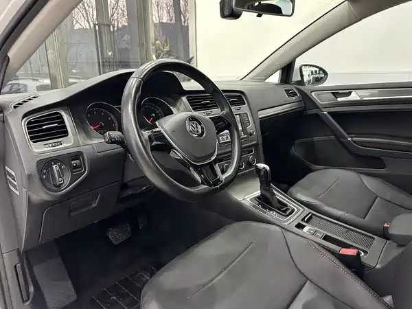 Volkswagen Golf 2016