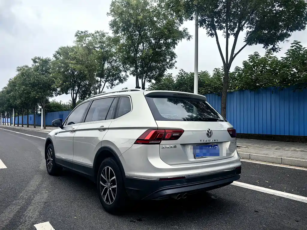 Volkswagen Tiguan L 2017