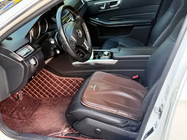 Mercedes-Benz E-Class 2015