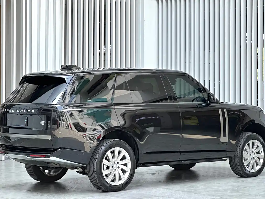 Land Rover Range Rover 2024 — фото 4