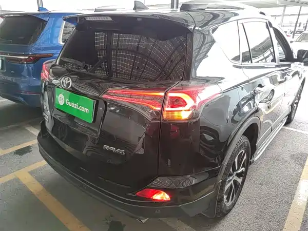 Toyota RAV4 2016