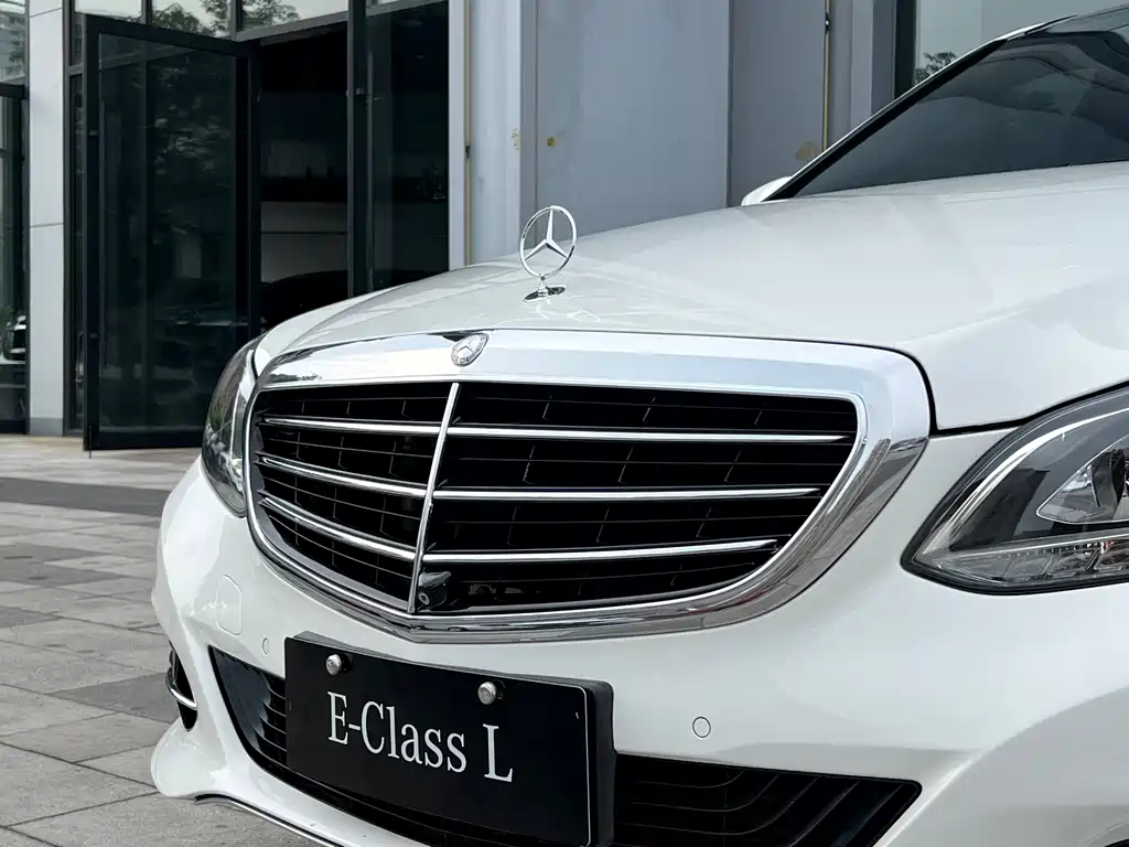 Mercedes-Benz E-Class 2015
