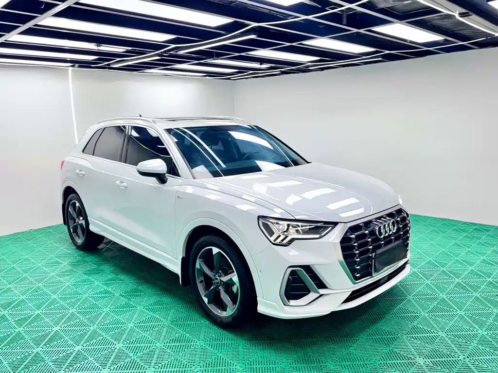 Audi Q3 2023 — фото 3