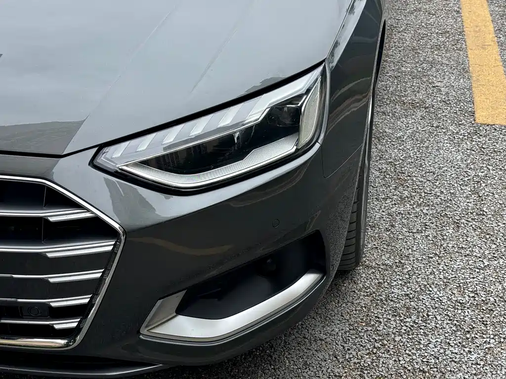 Audi A4L 2021 — фото 15
