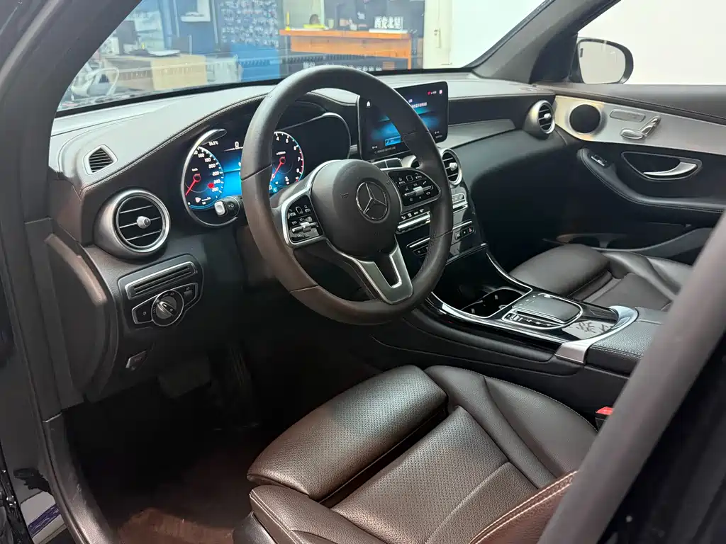 Mercedes-Benz GLC 2022 — фото 14