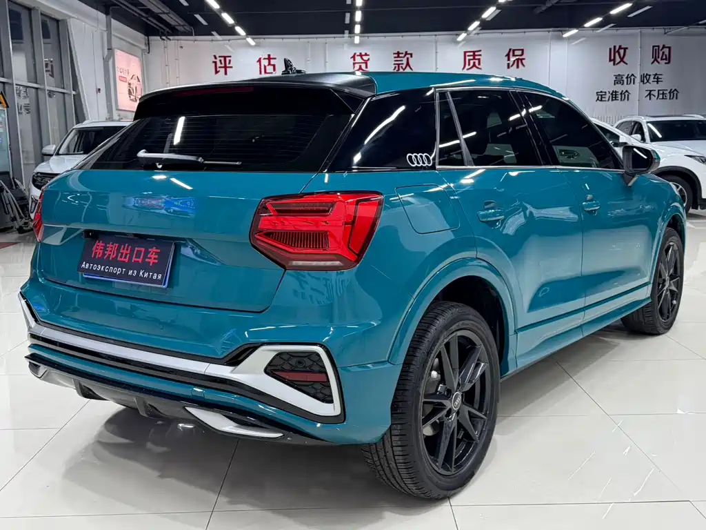 Audi Q2L 2023 — фото 6