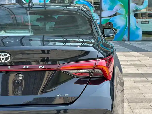 Toyota Avalon 2022
