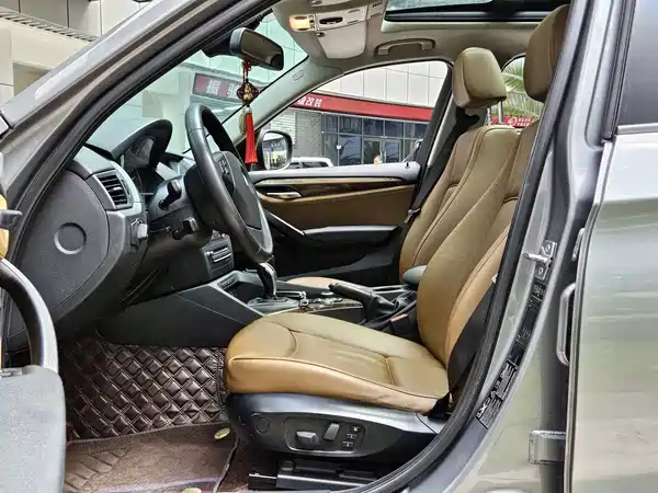 BMW X1 2012