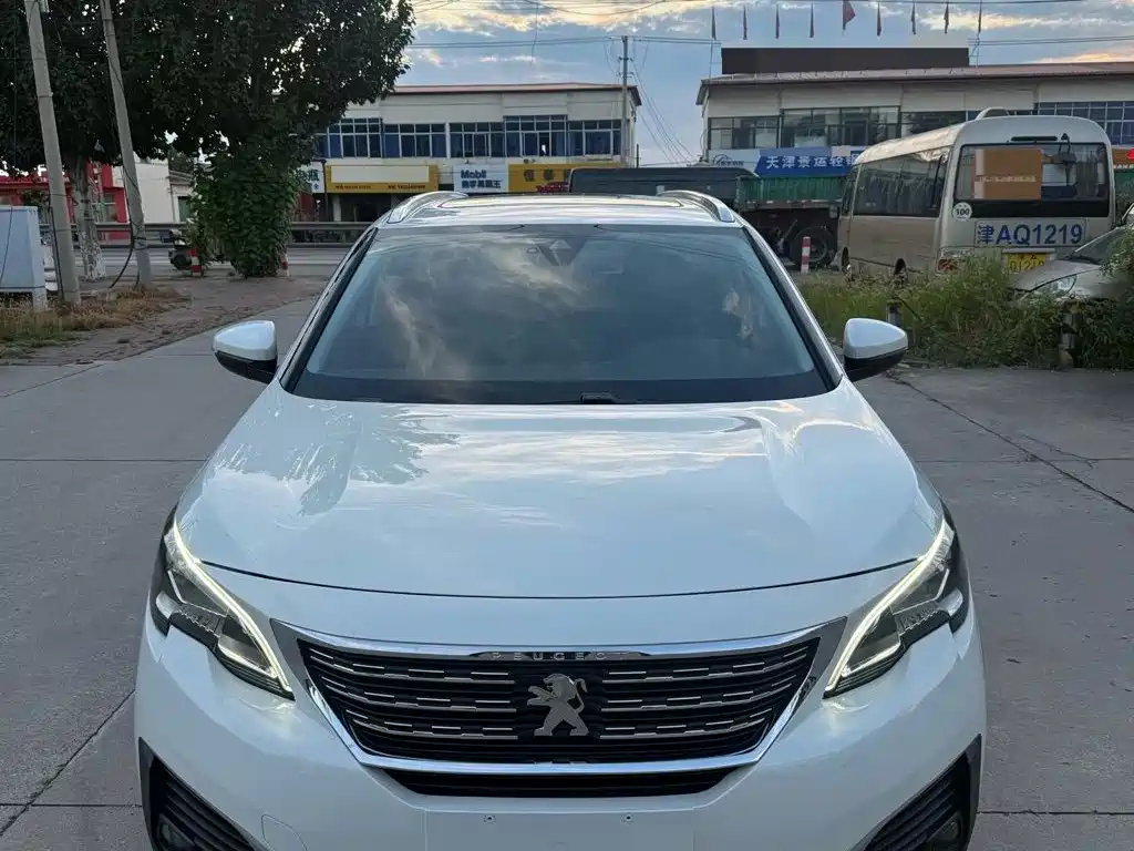 Peugeot 5008 2017 — фото 2