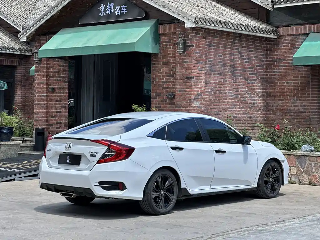 Honda Civic 2019 — фото 6