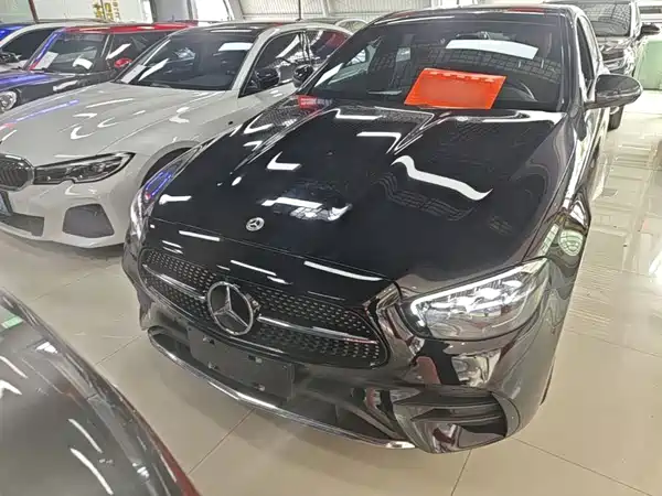 Mercedes-Benz E-Class 2023