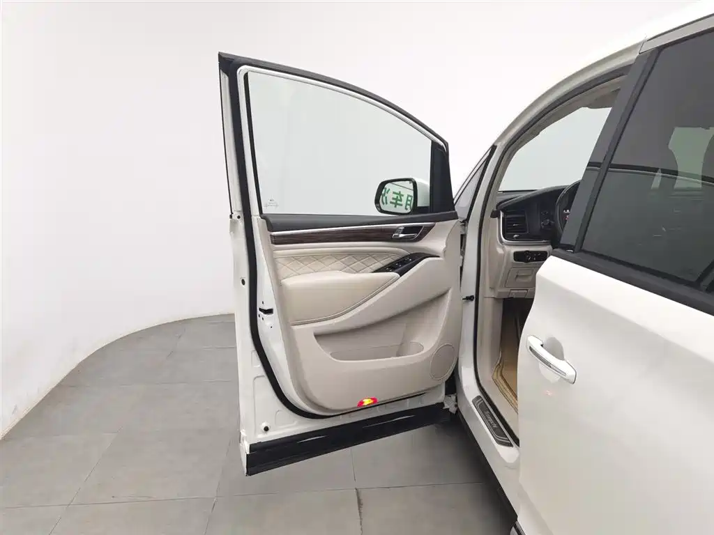 GAC Motor Trumpchi M8 2018 — фото 8