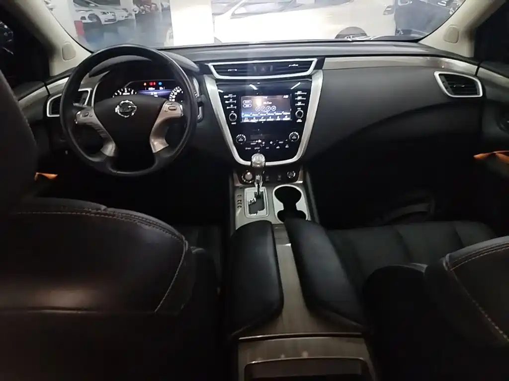 Nissan Murano 2018 — фото 10