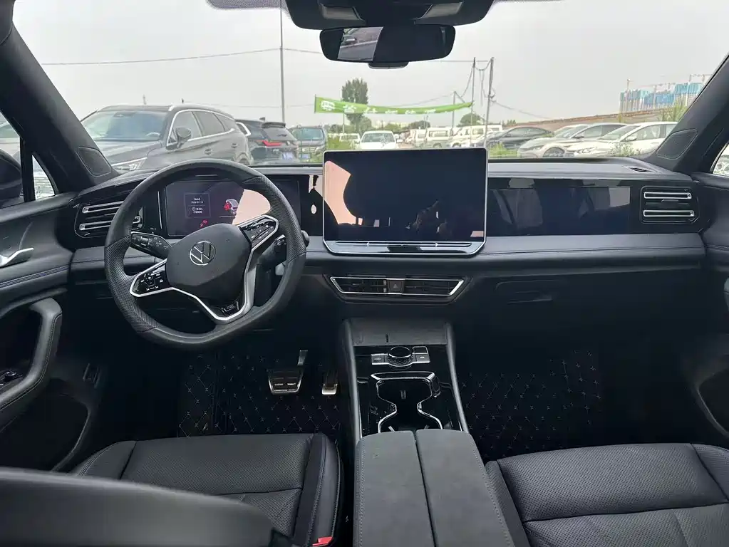 Volkswagen Tiguan L 2024