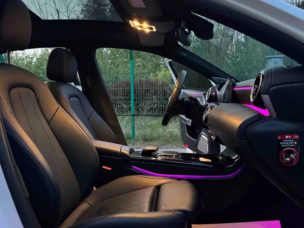 Mercedes-Benz A-Class 2022 — фото 10