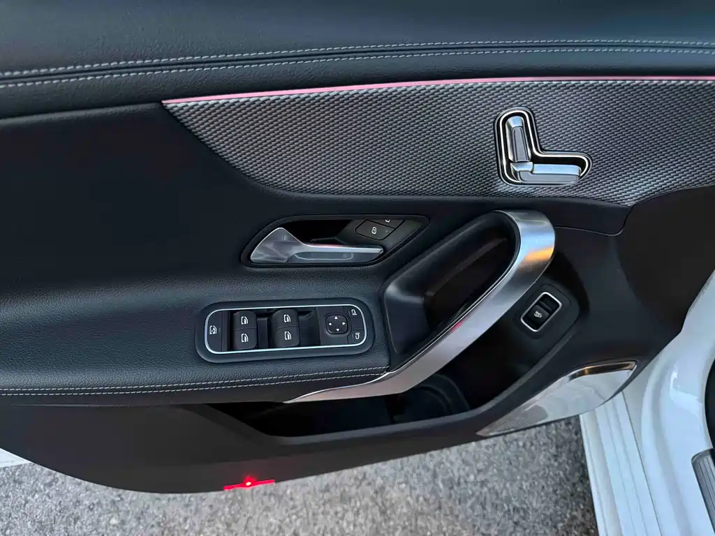 Mercedes-Benz A-Class 2022 — фото 21