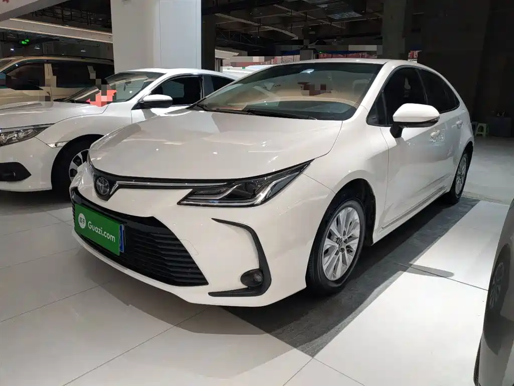 Toyota Corolla 2022 — фото 2