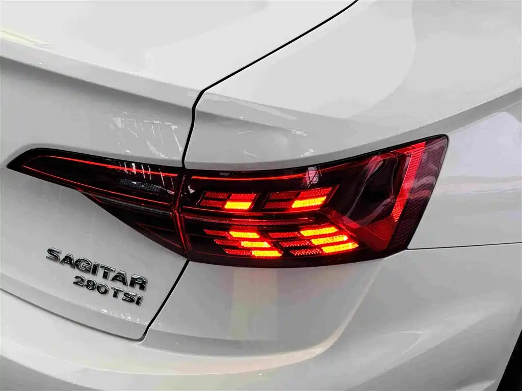 Volkswagen Sagitar 2020 — фото 12