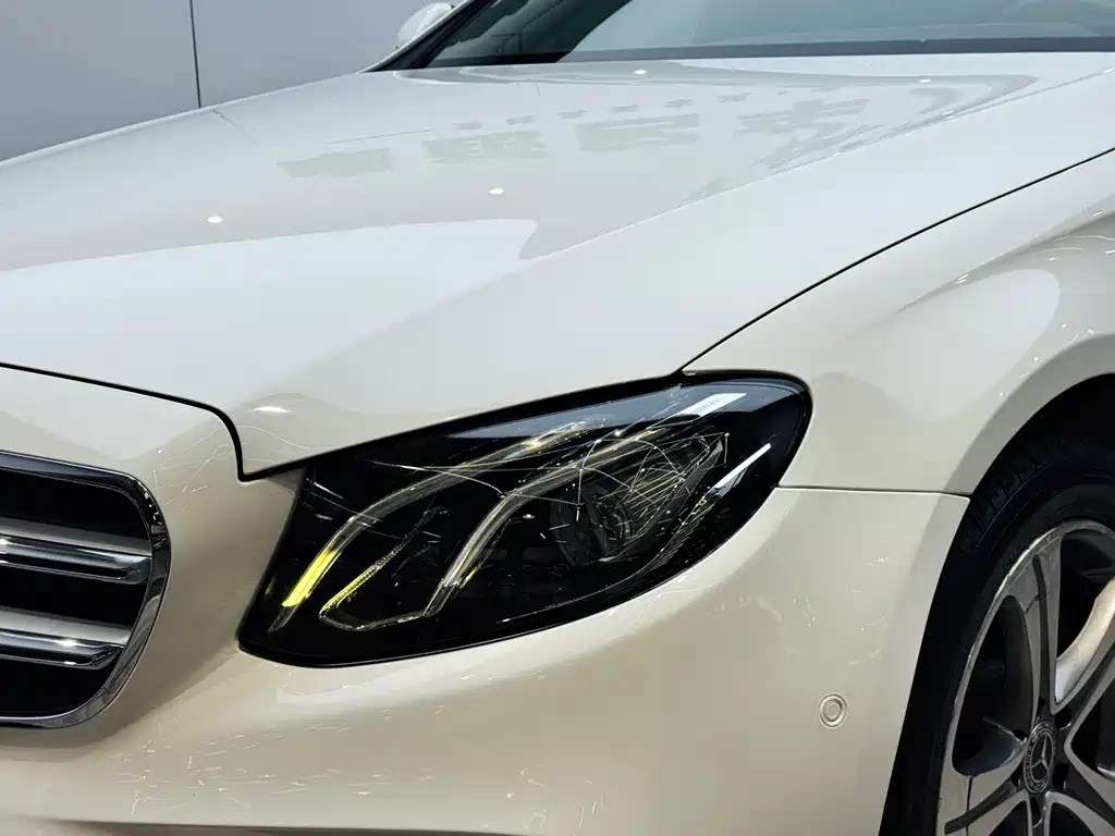 Mercedes-Benz E-Class 2018 — фото 8