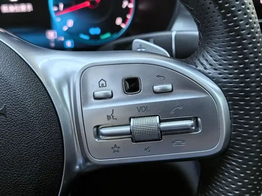 Mercedes-Benz C-Class 2020 — фото 22