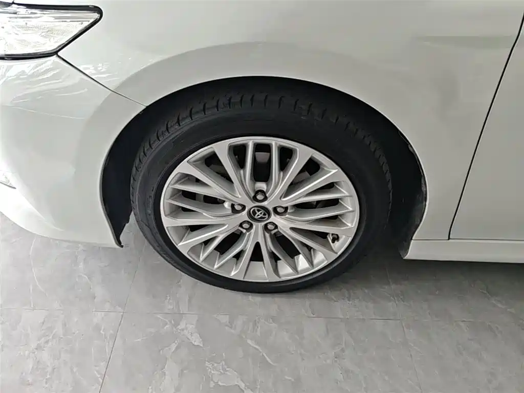 Toyota Camry 2020 — фото 23