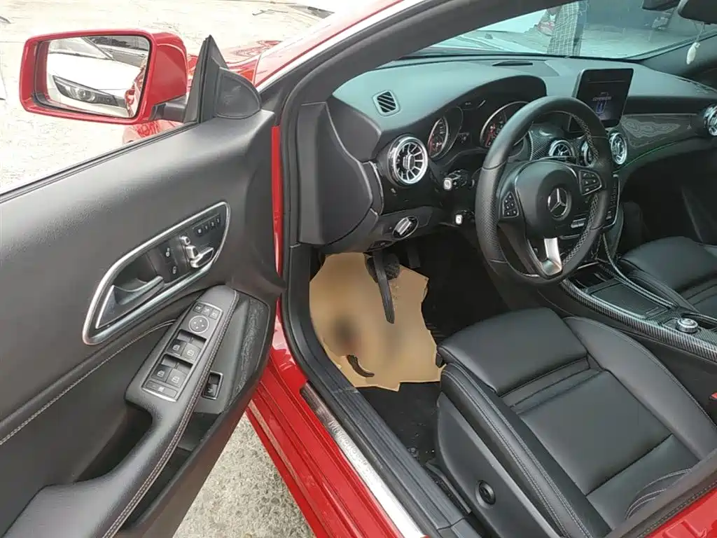 Mercedes-Benz CLA 2018 — фото 16