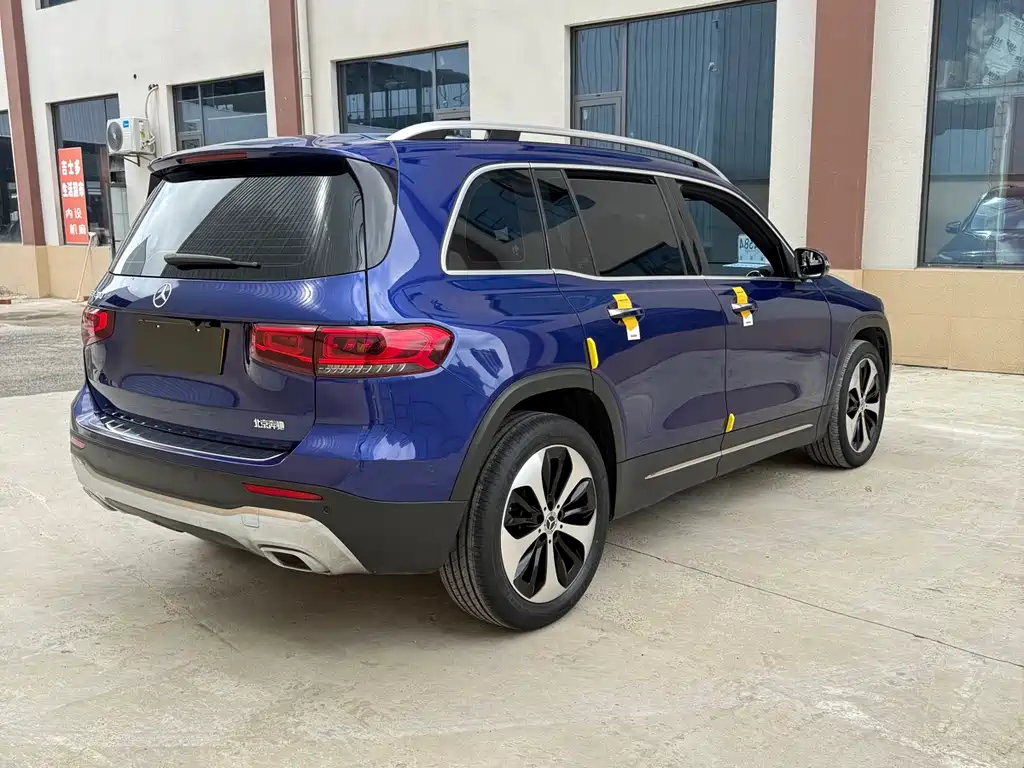 Mercedes-Benz GLB 2021