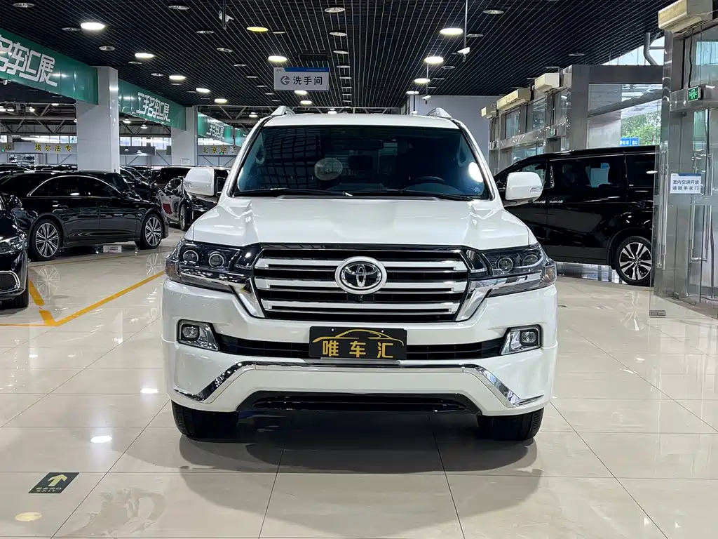 Toyota Land Cruiser 2019 — фото 2