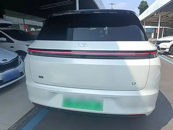 Li Auto L7 2023