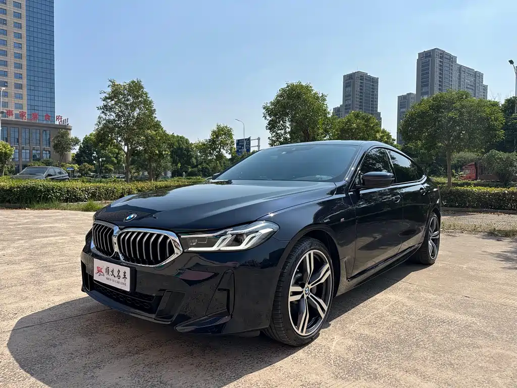 BMW 6 Series GT 2024 — фото 1
