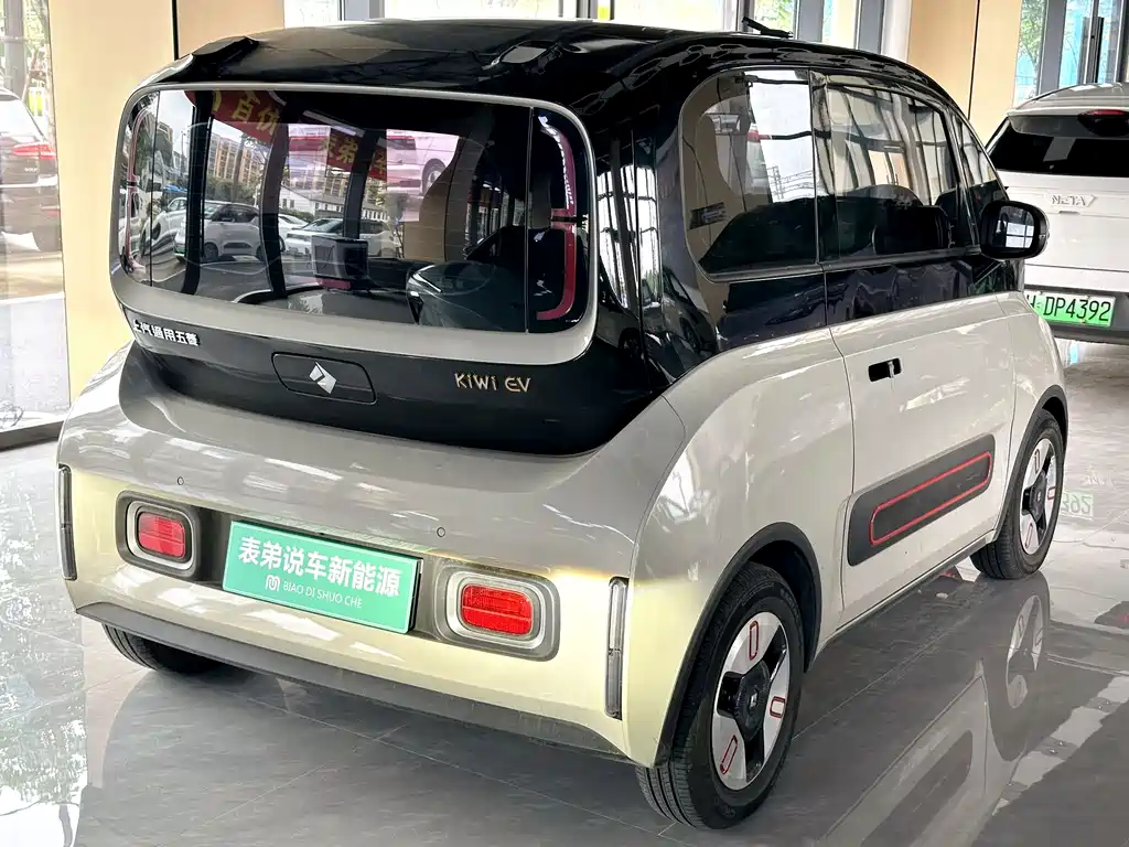 Baojun KiWi EV 2022 — фото 4