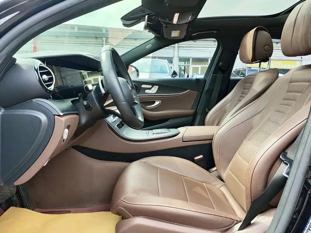 Mercedes-Benz E-Class 2021