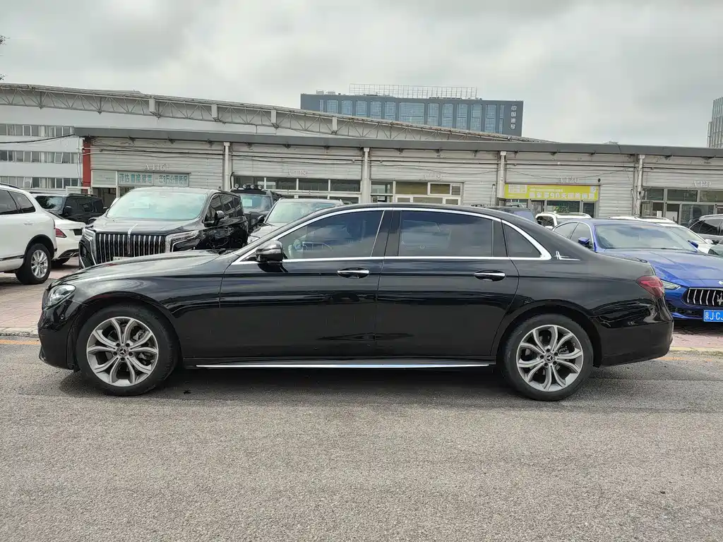 Mercedes-Benz E-Class 2021