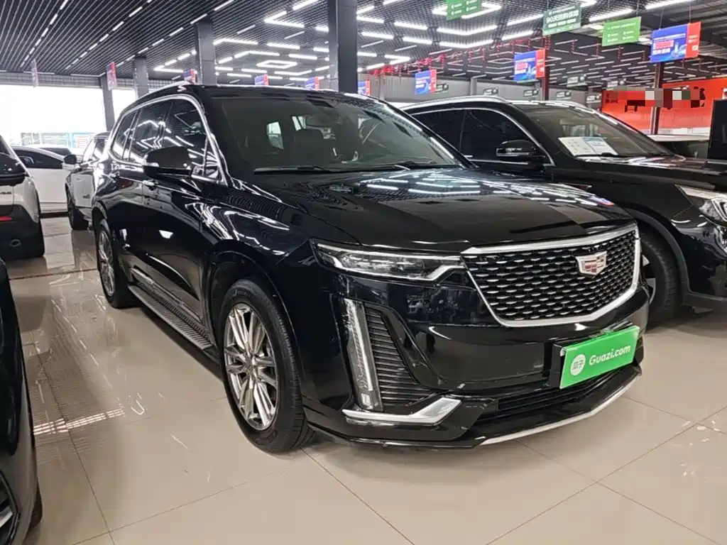 Cadillac XT6 2022 — фото 4