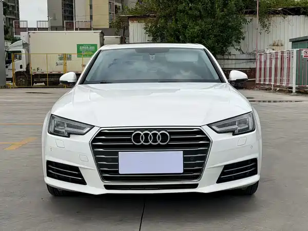 Audi A4L 2017