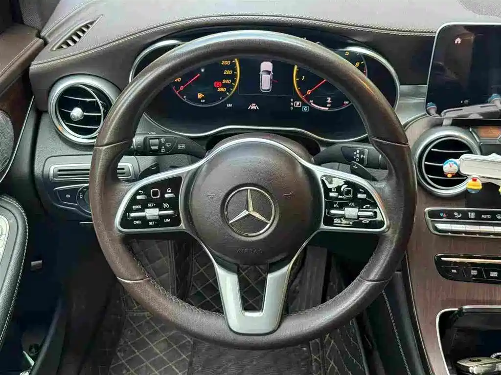 Mercedes-Benz GLC 2021